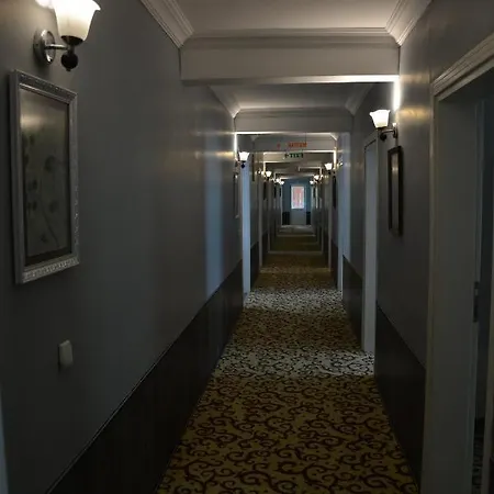 Alex Village Life Hotel *